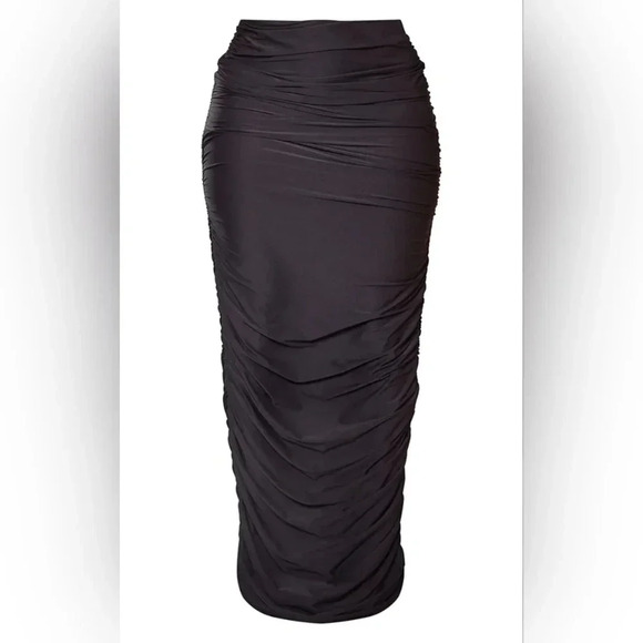 Moving Sale! 💘 PLT Shape Black Slinky Ruched Maxi Bodycon Skirt - Picture 4 of 8